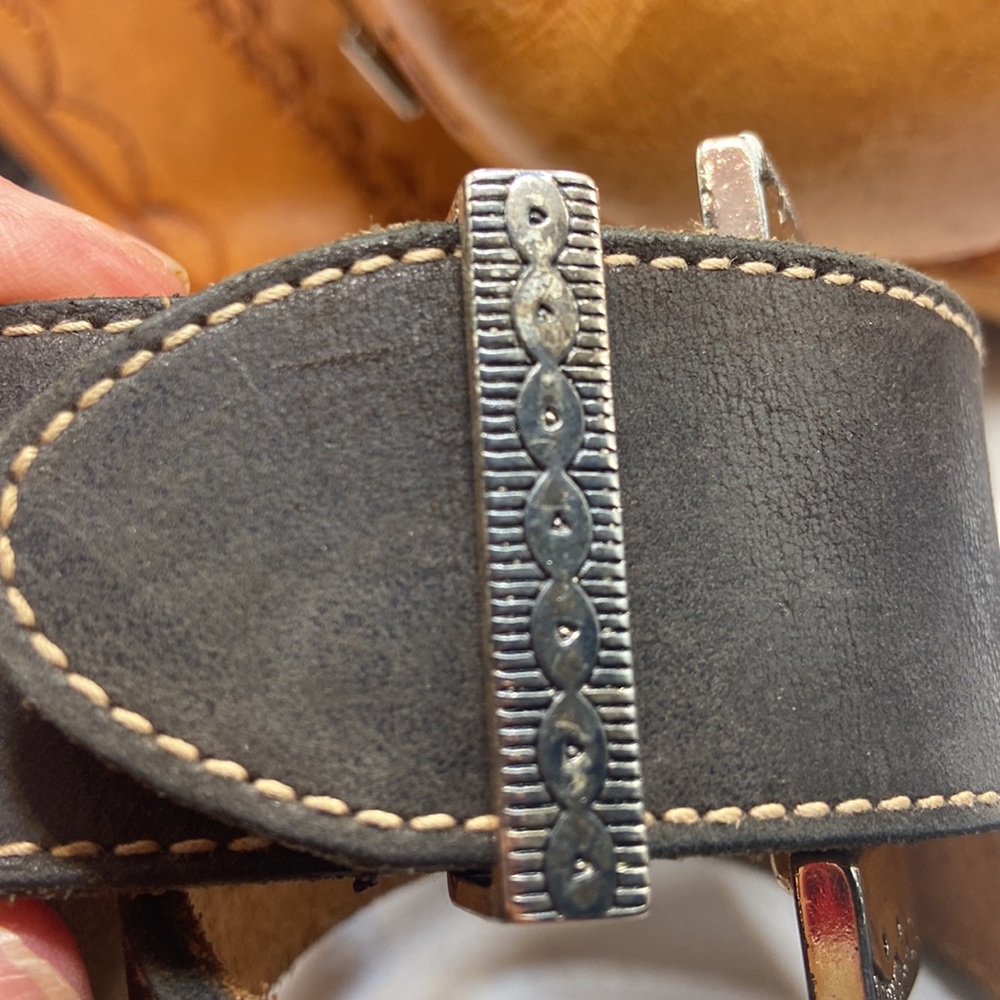 Vintage Leather Ritz Belt - Picture 4 of 12